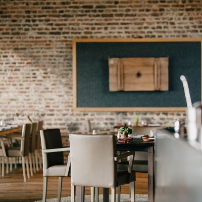 Combiner réunion de travail et repas au restaurant à Namur